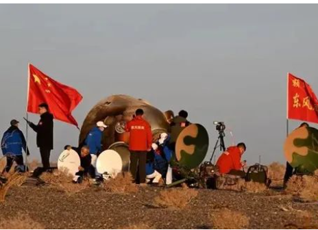 神十六任务圆满成功 此次返回过程一个亮点四个关键五圈等待