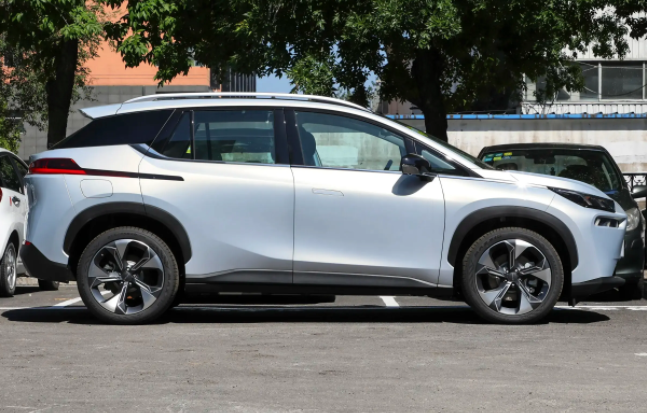 24款AION V Plus 80星辰版上市!纯电7座SUV仅需17万元?