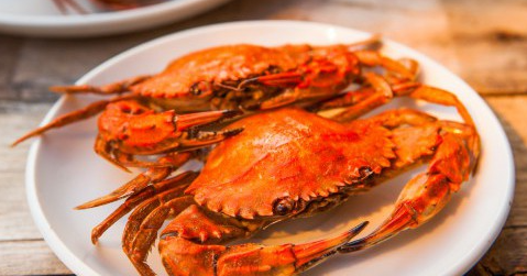 熟螃蟹冷冻后需要加热吗 海鲜美食的正确吃法