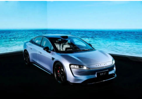 华为宣布将智选车业务更名为鸿蒙智行 华为最新智能汽车技术应用于问界M9 华为宣布将智选车业务更名为鸿蒙智行 华为最新智能汽车技术应用于问界M9