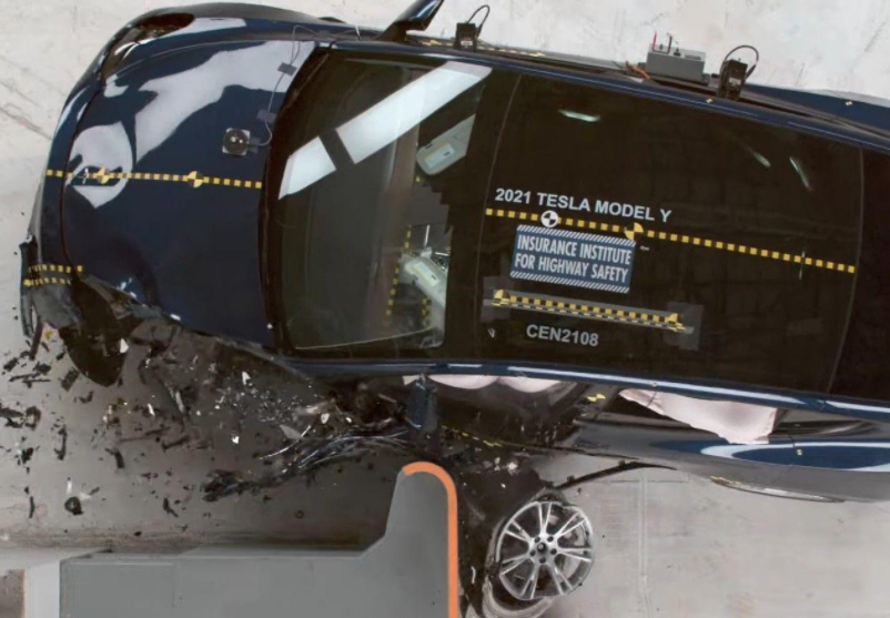 官方通报特斯拉连撞11车事故 成都特斯拉连撞11车是失控吗? 官方通报特斯拉连撞11车事故 成都特斯拉连撞11车是失控吗?