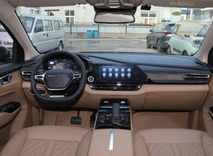 2024款五菱凯捷新增车型上市 凯捷280T智领大四座新时代!