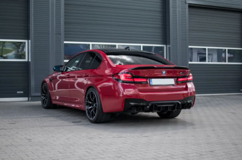 全新宝马M5搭XM同款插混系统 宝马M5适合伊莫拉红车漆吗?