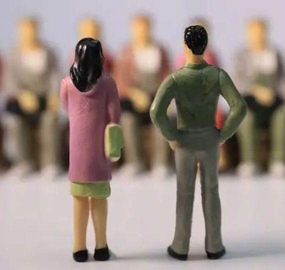 一妻多夫制的国家 非传统婚姻模式的现实与影响
