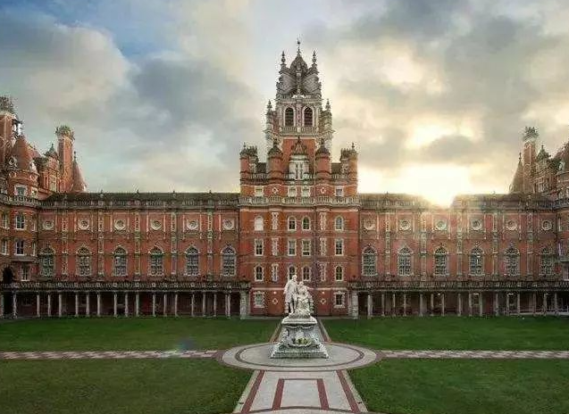 学生连续两年荣获全球精英学府密涅瓦大学录取