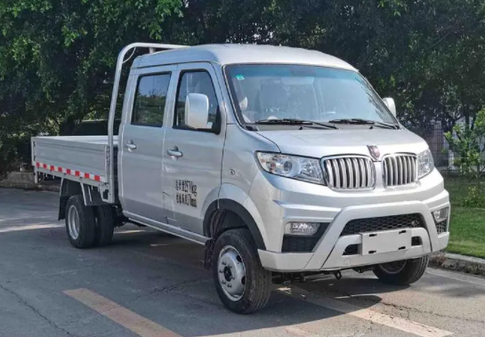 2024款金杯金卡S6上市1.6升动力(金杯金卡S6对比凯程神骐T30如何)