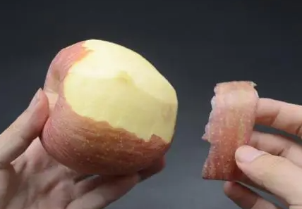 苹果有哪些选购窍门 吃苹果到底要不要削皮