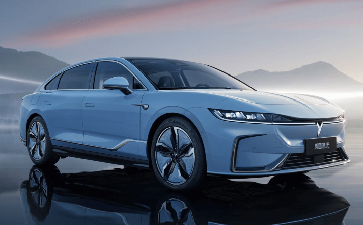 2025款追光PHEV中式行政座舱 能否撩动新中产的心? 2025款追光PHEV中式行政座舱 能否撩动新中产的心?