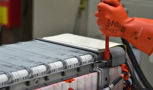 退役动力电池规范循环利用伙伴计划启动 促进汽车产业绿色低碳发展 退役动力电池规范循环利用伙伴计划启动 促进汽车产业绿色低碳发展