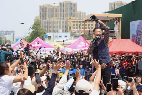 央广网评:市场监管不能靠网红