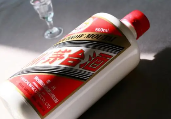 贵州茅台刷新年内新低 沪指6月17日跌0.51%