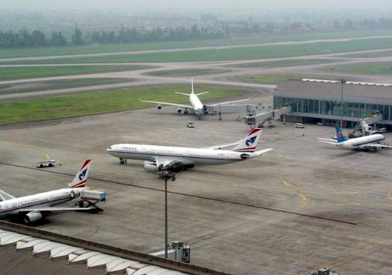 东航4省市起飞前4小时免费退改 机票可以“用新退旧”