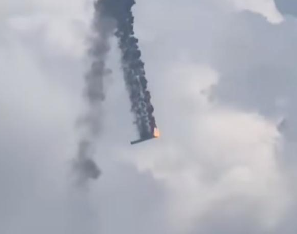 天兵科技就火箭坠落致歉:无比自责 天龙三号一子级火箭试验故障坠落起火