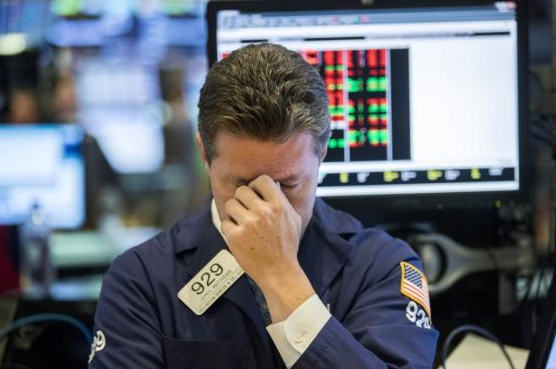 华尔街警告美国经济将陷入深度衰退 美股可能下跌30%