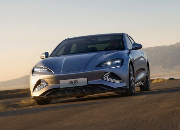 比亚迪有望超越特斯拉拿下全球第一!2024全球电车销量将破1000万台