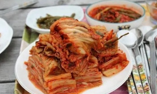 韩国网友抗议将“泡菜”翻译为中国“辣白菜”