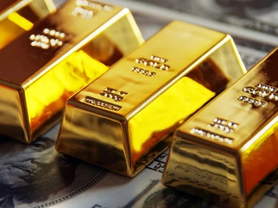 黄金龙头上半年业绩大增 国际金价大涨近2% 黄金龙头上半年业绩大增 国际金价大涨近2%