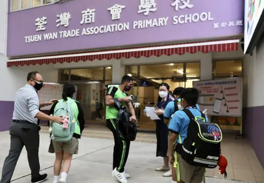 香港增润爱国主义教育内容 香港社会各界积极参与爱国主义教育