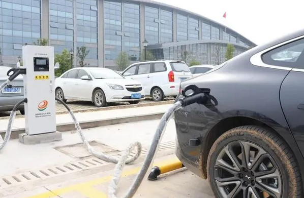 混动新能源汽车纳入限行合理吗 混动新能源汽车纳入限行的可行性 混动新能源汽车纳入限行合理吗 混动新能源汽车纳入限行的可行性