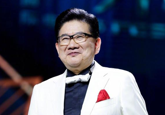 曹可凡悼念郑佩佩 曾饰演“碧眼狐狸”“华夫人”等角色