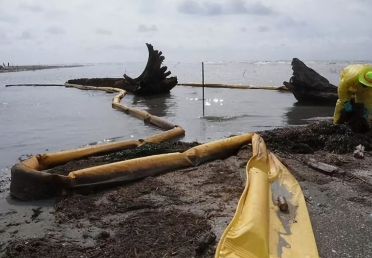 日本今日正式启动第八轮核污染水排海 排放量约为7800吨 日本今日正式启动第八轮核污染水排海 排放量约为7800吨