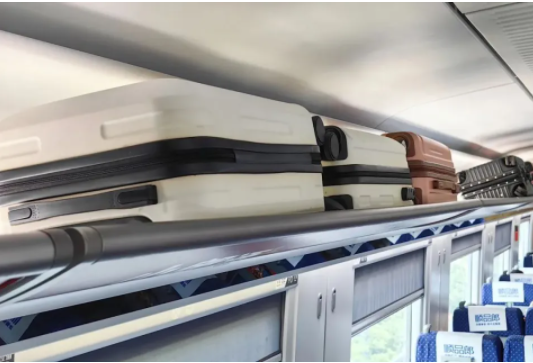 女子乘高铁被行李箱砸中崩溃大哭 后脑勺被重物砸怎么办？