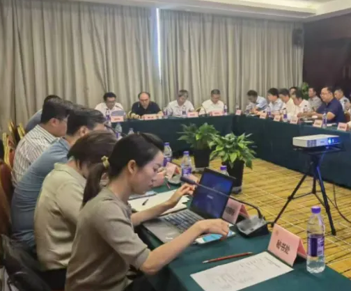 工信部拟出台新规 加速光伏制造行业落后产能淘汰