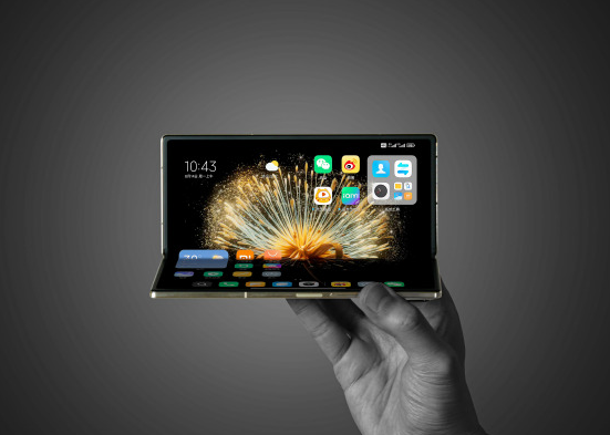 华为三折叠真机外观公布 华为MateXT三折叠手机惊艳亮相!
