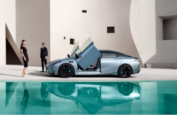 新能源车首次迈过百万辆大关 零售渗透率升至54%