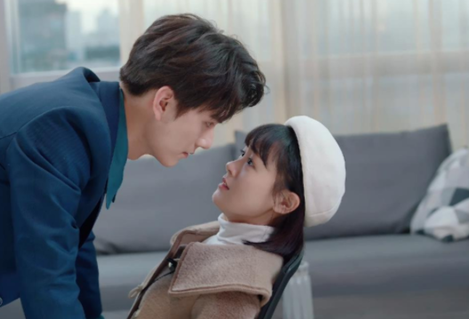 国产短剧已经疯了 已成收割中老年人神器?