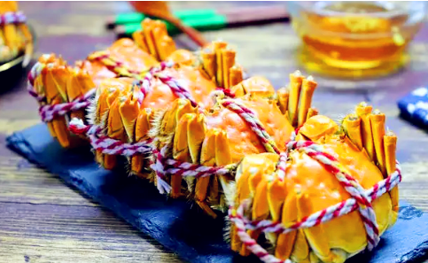 吃煮熟的螃蟹扎破手指要紧吗?被熟螃蟹扎出血有事吗?