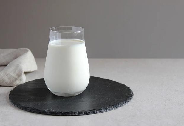 男子为解渴2天喝30瓶饮料 短期摄入过多糖分导致