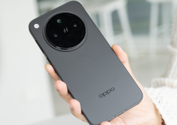 OPPO Find X8 mini将搭载1.5K LTPO直屏 OPPO Find X8 mini预装ColorOS 15