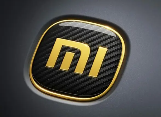 博主从SU7 Ultra车标中提炼出黄金 从中提炼出0.3克黄金