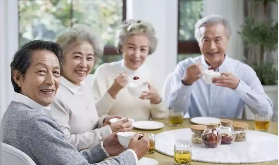 我国有9000万“低龄老年人” 我国已进入中度老龄化阶段