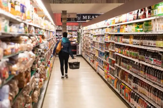 旅美华人实地探访美超市物价 美国全面关税实施后美国超市物价将受到怎样的影响