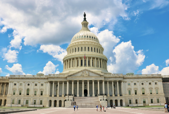 特朗普因关税令被四大盟友围攻 特朗普表示不会暂停关税政策