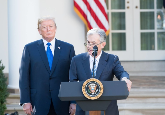 特朗普抨击鲍威尔降息缓慢 国际金价暴涨刷新历史纪录