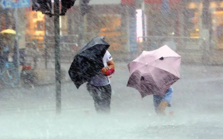 雷暴大风短时强降水已到来 武汉今天天气最新预报 雷暴大风短时强降水已到来 武汉今天天气最新预报