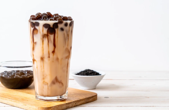 长沙奶茶还是太超前了 香辣奶茶配榨菜你敢喝吗?