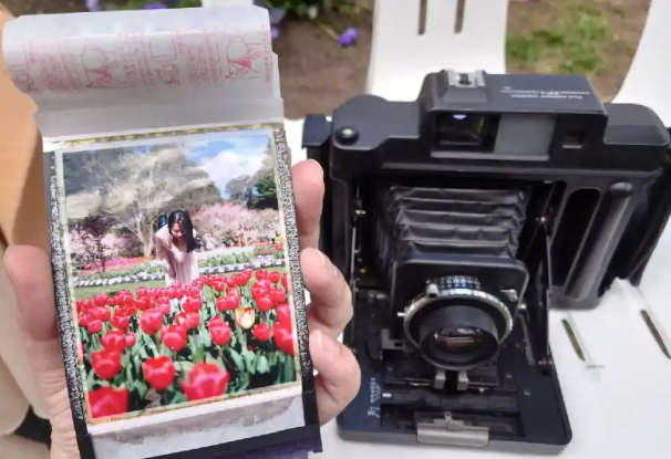 纸片茅台爆火催热撕拉片约拍 什么是撕拉片为何单价那么贵 纸片茅台爆火催热撕拉片约拍 什么是撕拉片为何单价那么贵