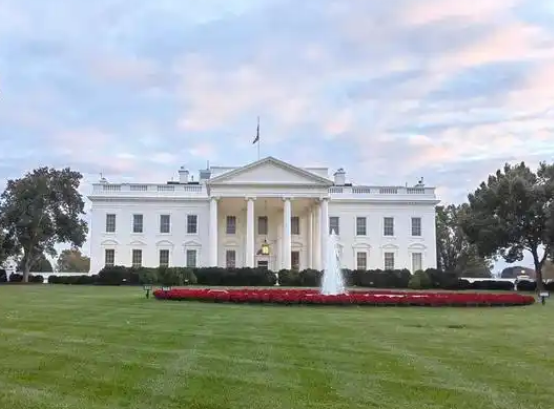 美国12州联手起诉联邦政府胜算几何 美国多州质疑特朗普动用IEEPA的合法性