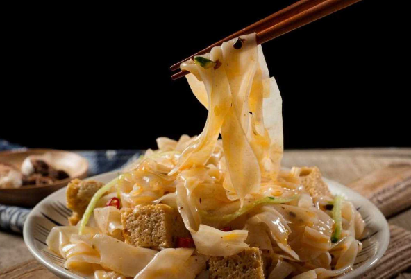 浙江男子到河南旅游3个月胖30斤 端午河南美食之旅全攻略 浙江男子到河南旅游3个月胖30斤 端午河南美食之旅全攻略