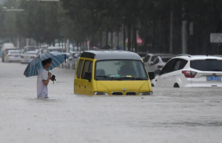 南方特大暴雨可能突破“历史极值” 将为今年以来最强降雨过程 南方特大暴雨可能突破“历史极值” 将为今年以来最强降雨过程