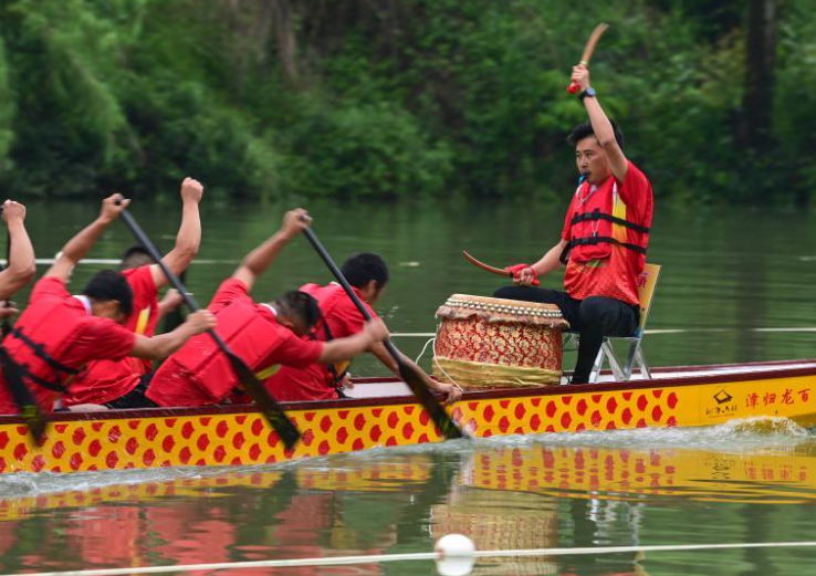 又到一年龙舟竞渡时!端午划龙舟侧翻如何防? 又到一年龙舟竞渡时!端午划龙舟侧翻如何防?