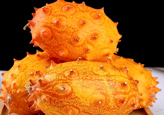 这几种“奇葩果” 买了就后悔 这几种"网红水果"坑到肉疼！