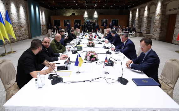 俄乌欧都开始“哄”特朗普 特朗普及团队多次威胁要退出俄乌斡旋