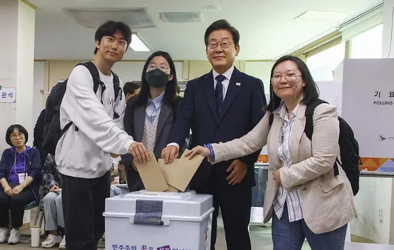 李在明胜选韩内外政策将迎新变化 韩国新总统面临多重考验