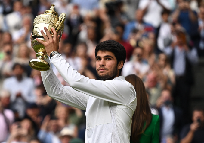 阿尔卡拉斯回应卫冕 阿尔卡拉斯3-2辛纳卫冕法网