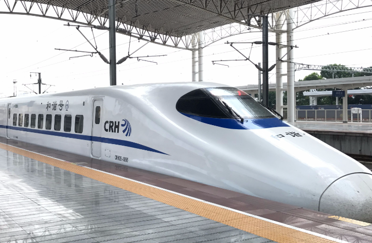 火车过山西隧道吸入煤灰乘客变煤蛋 火车经山西一隧道时进入大量煤灰 火车过山西隧道吸入煤灰乘客变煤蛋 火车经山西一隧道时进入大量煤灰